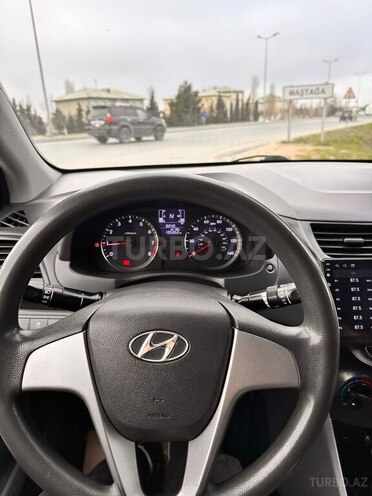 Hyundai Accent 2015, 145,000 km - 1.6 l - Bakı