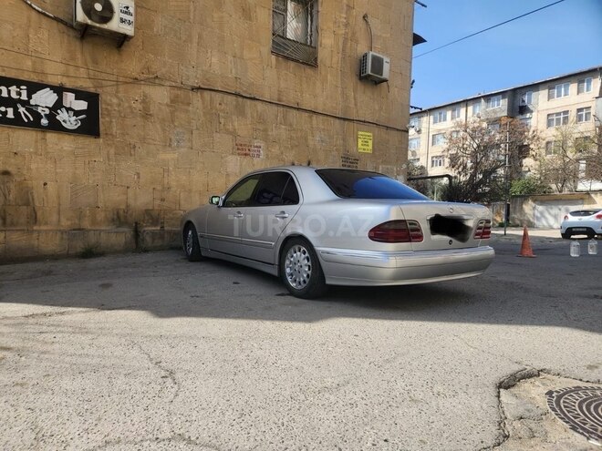 Mercedes E 220 d 1999, 530,000 km - 2.2 l - Bakı
