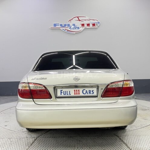 Nissan Maxima-6
