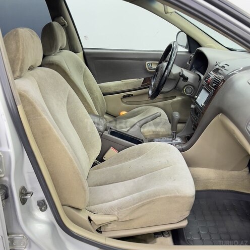 Nissan Maxima-9