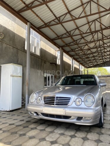 Mercedes E 240 2000, 198,000 km - 2.4 l - Masallı