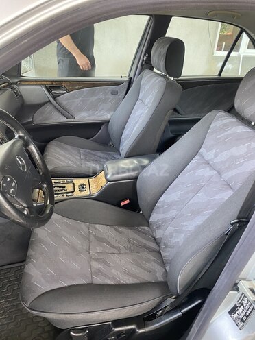 Mercedes E 240 2000, 198,000 km - 2.4 l - Masallı