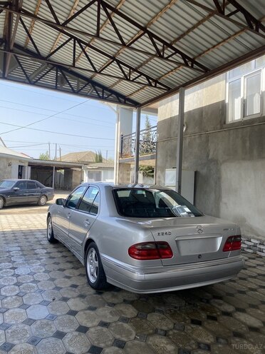 Mercedes E 240 2000, 198,000 km - 2.4 l - Masallı