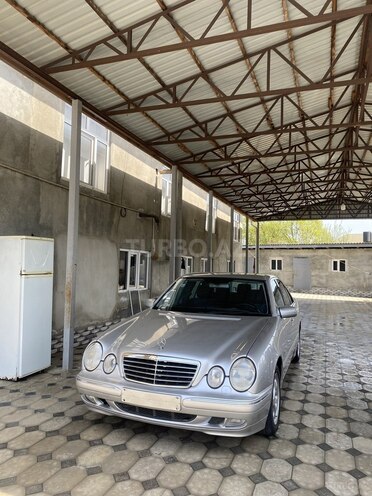 Mercedes E 240 2000, 198,000 km - 2.4 l - Masallı