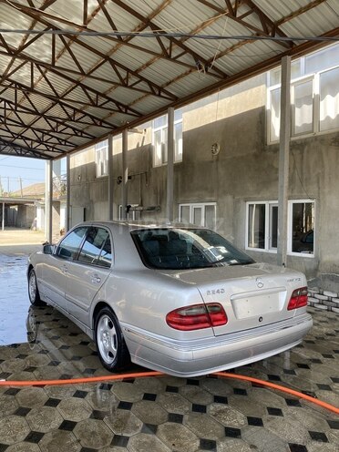 Mercedes E 240 2000, 198,000 km - 2.4 l - Masallı