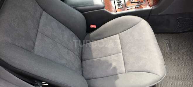Mercedes E 270 2000, 378,000 km - 2.7 l - Bakı