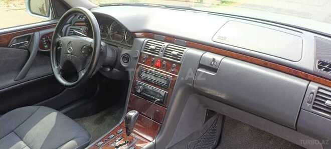Mercedes E 270 2000, 378,000 km - 2.7 l - Bakı