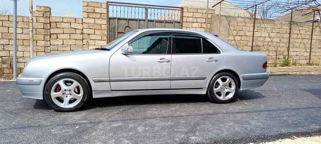 Mercedes E 270 2000, 378,000 km - 2.7 l - Bakı