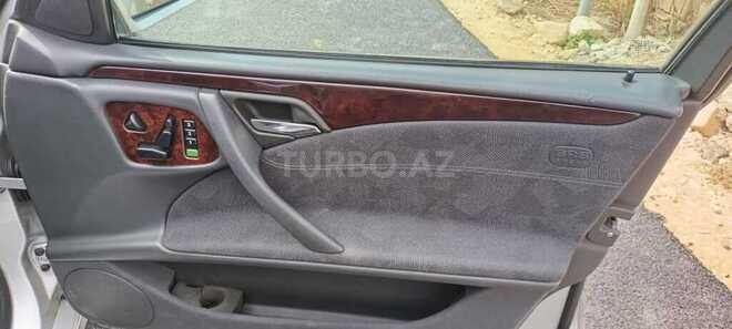 Mercedes E 270 2000, 378,000 km - 2.7 l - Bakı