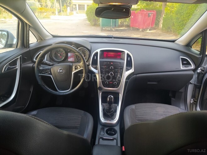 Opel Astra 2014, 233,119 km - 1.7 l - Bakı