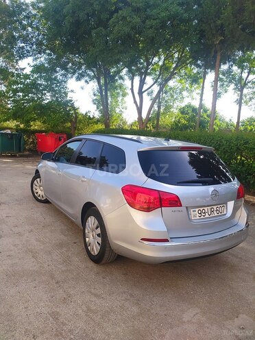 Opel Astra 2014, 233,119 km - 1.7 l - Bakı