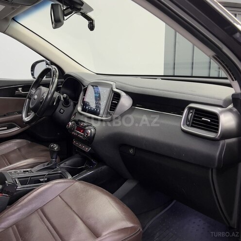Kia Sorento-10