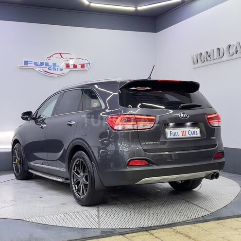 Kia Sorento-5