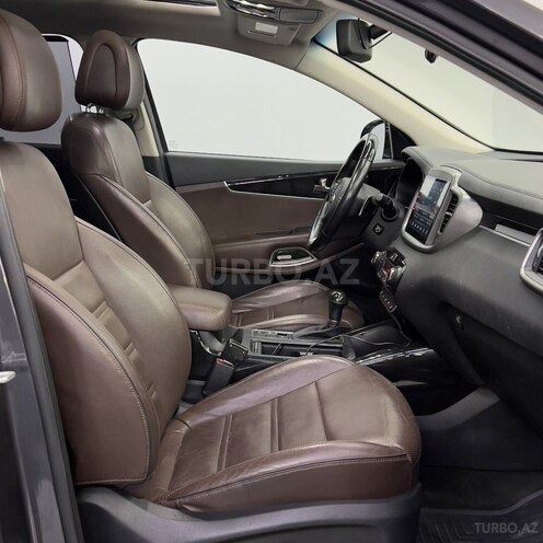 Kia Sorento-7