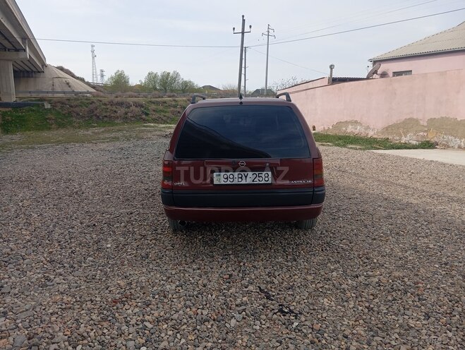 Opel Astra 1996, 250,000 km - 1.6 l - Sumqayıt