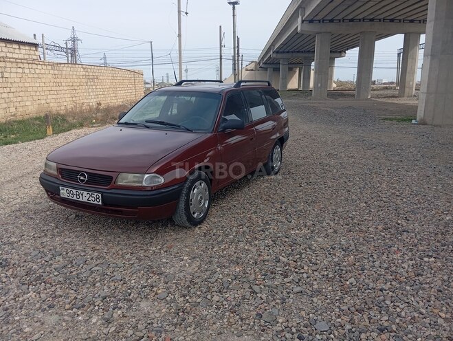 Opel Astra 1996, 250,000 km - 1.6 l - Sumqayıt