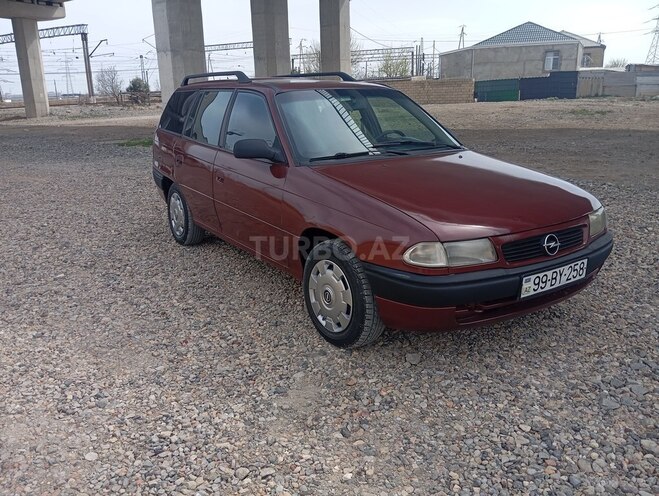 Opel Astra 1996, 250,000 km - 1.6 l - Sumqayıt