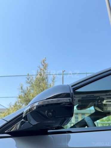 Mercedes E 300 e 4MATIC 2023, 15,000 km - 2.0 l - Bakı