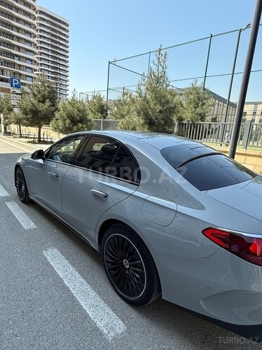 Mercedes E 300 e 4MATIC 2023, 15,000 km - 2.0 l - Bakı