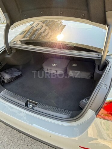 Mercedes E 300 e 4MATIC 2023, 15,000 km - 2.0 l - Bakı