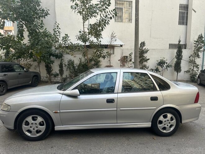 Opel Vectra 2000, 290,000 km - 1.6 л - Bakı