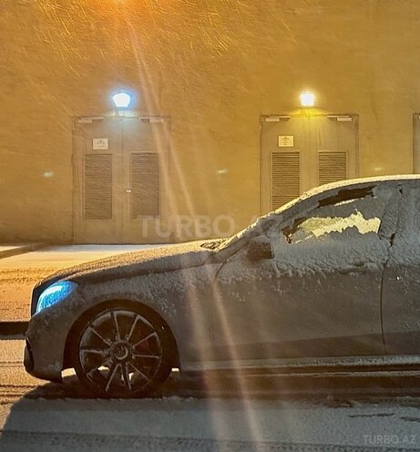 Mercedes E 350 2010, 220,000 km - 3.5 l - Bakı