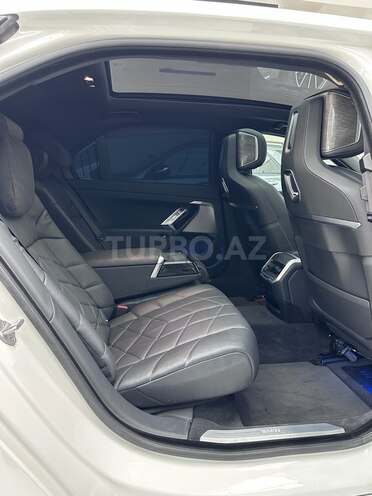 BMW i7 2023, 23,882 km - 0.0 l - Bakı
