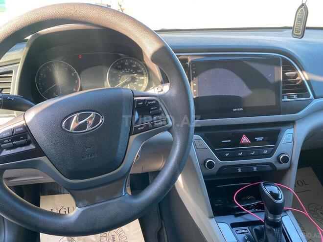 Hyundai Elantra 2017, 200,460 km - 2.0 л - Bakı