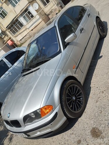 BMW 318 2000, 253,500 km - 1.9 l - Qax