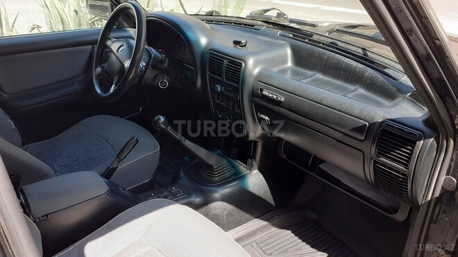 GAZ 31105 2006, 200,000 km - 2.3 l - Bakı