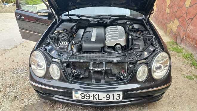 Mercedes E 270 2002, 299,579 km - 2.7 l - Bakı
