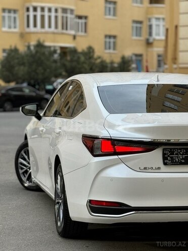 Lexus ES 200 2023, 23,000 km - 2.0 л - Sumqayıt