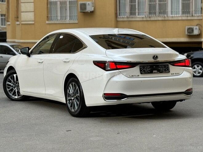 Lexus ES 200 2023, 23,000 km - 2.0 л - Sumqayıt