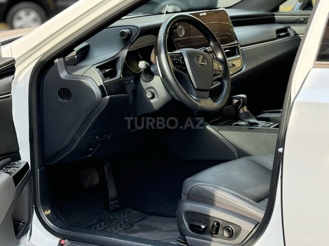 Lexus ES 200 2023, 23,000 km - 2.0 л - Sumqayıt