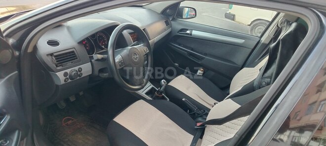 Opel Astra 2004, 233,000 km - 1.4 l - Bakı