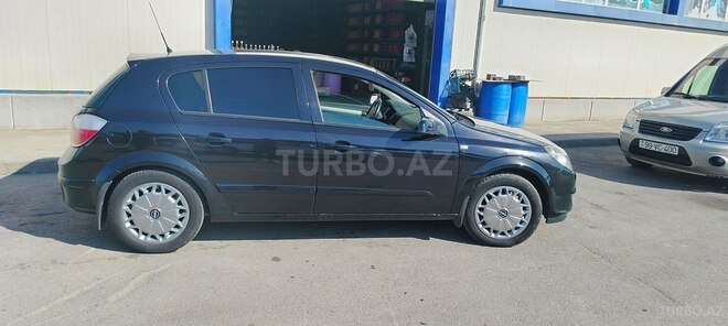 Opel Astra 2004, 233,000 km - 1.4 l - Bakı