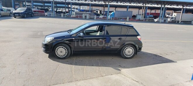 Opel Astra 2004, 233,000 km - 1.4 l - Bakı