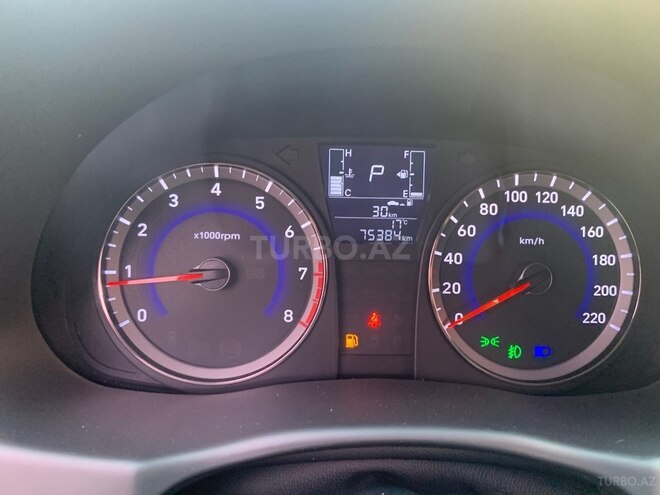 Hyundai Accent 2017, 75,000 km - 1.4 l - Bakı