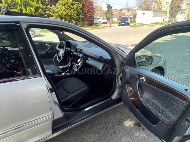 Mercedes C 200 2003, 304,000 km - 1.8 l - Bakı