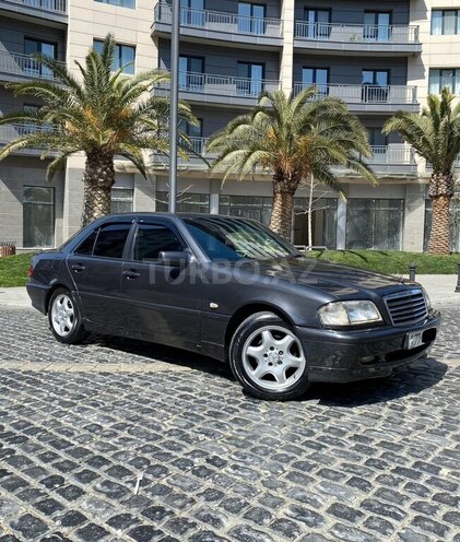Mercedes C 220 d 2000, 250,000 km - 2.2 л - Bakı