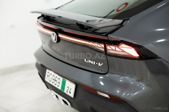 Changan Uni-V iDD-32