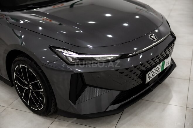 Changan Uni-V iDD-7