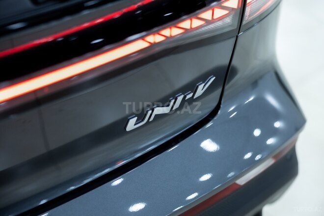 Changan Uni-V iDD-34