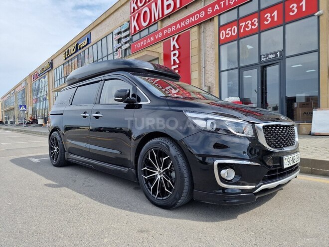 Kia Carnival-2