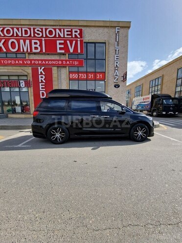 Kia Carnival-20