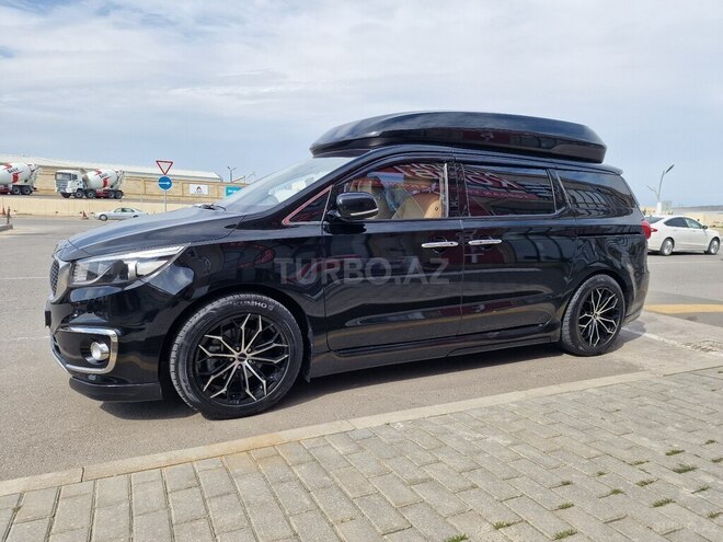 Kia Carnival-19