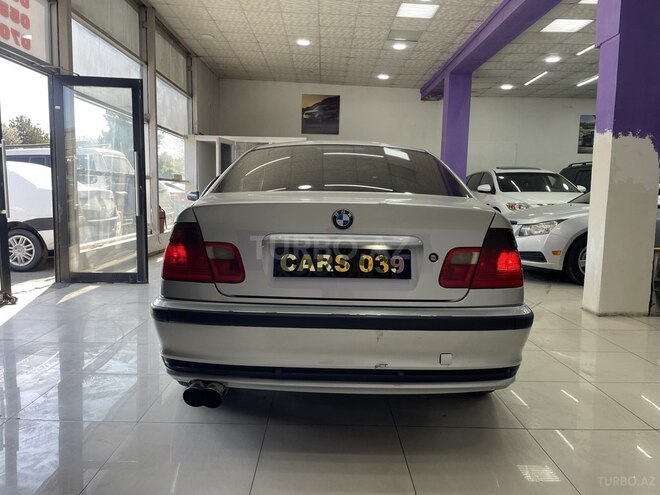BMW 318-12