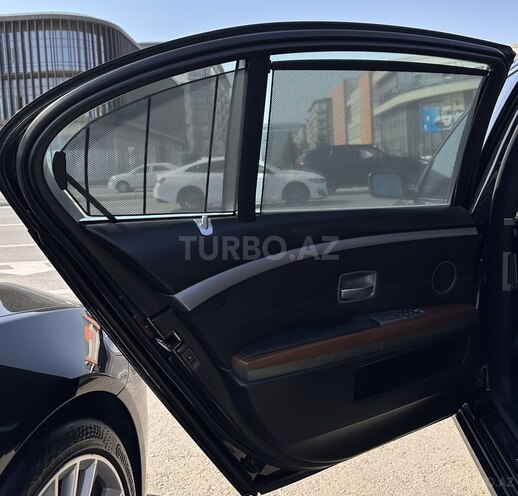 BMW 730-12