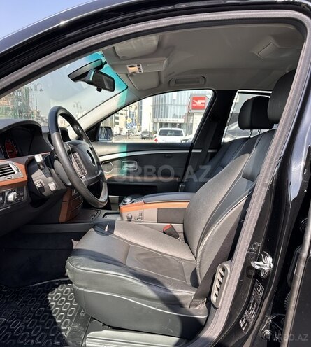 BMW 730-8
