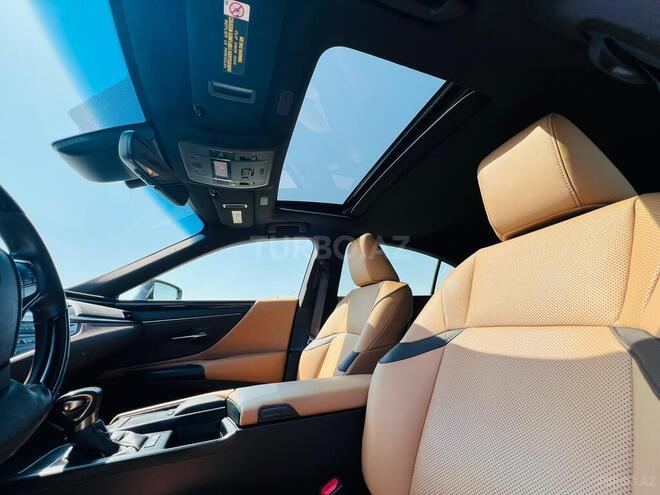 Lexus ES 300h 2020, 87,000 km - 2.5 l - Bakı
